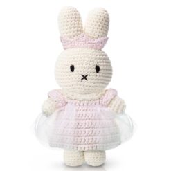 Gehaakte Nijntje in haar lila prinsessen outfit